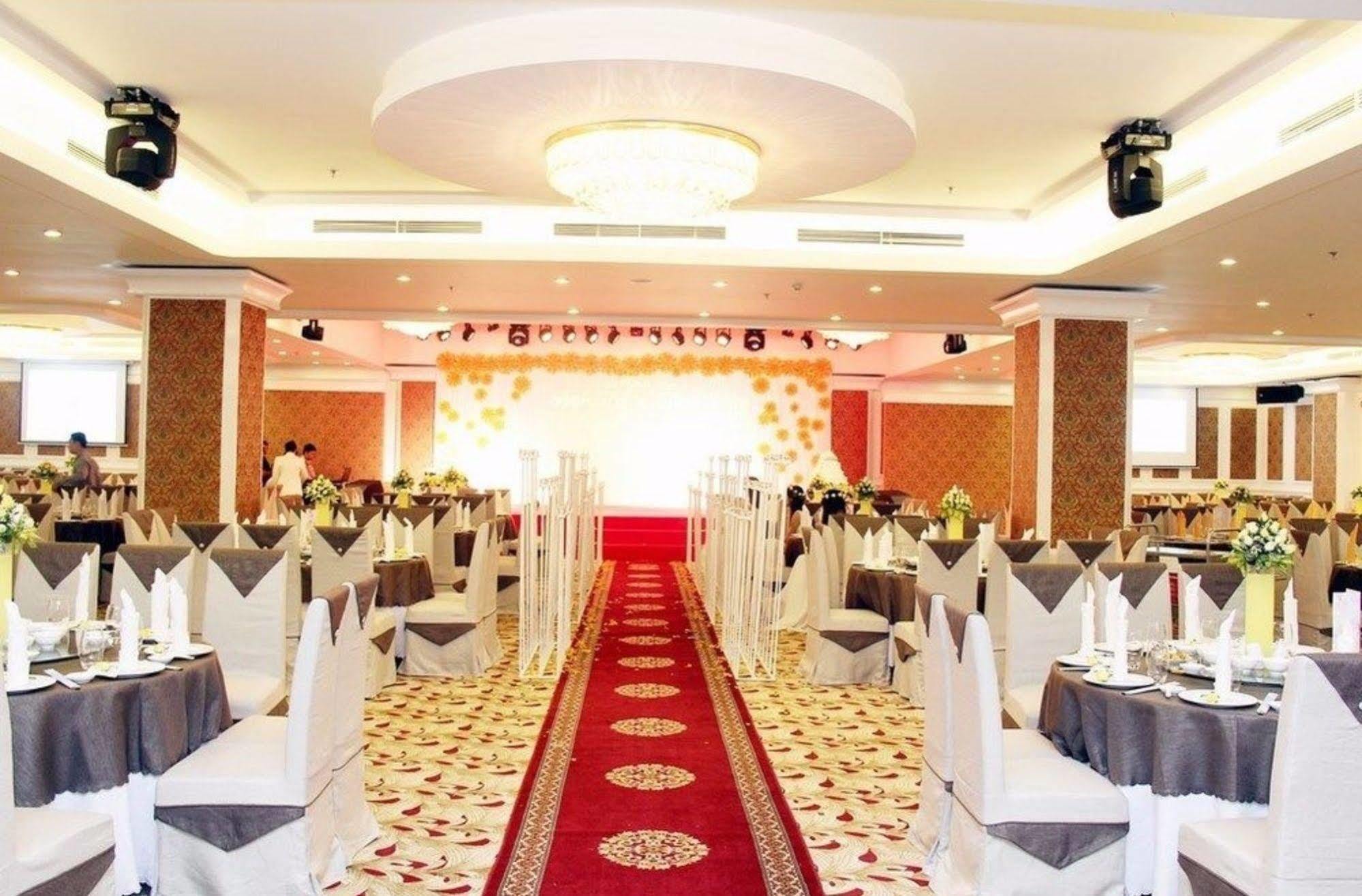 Petro Hotel Vung Tau Buitenkant foto