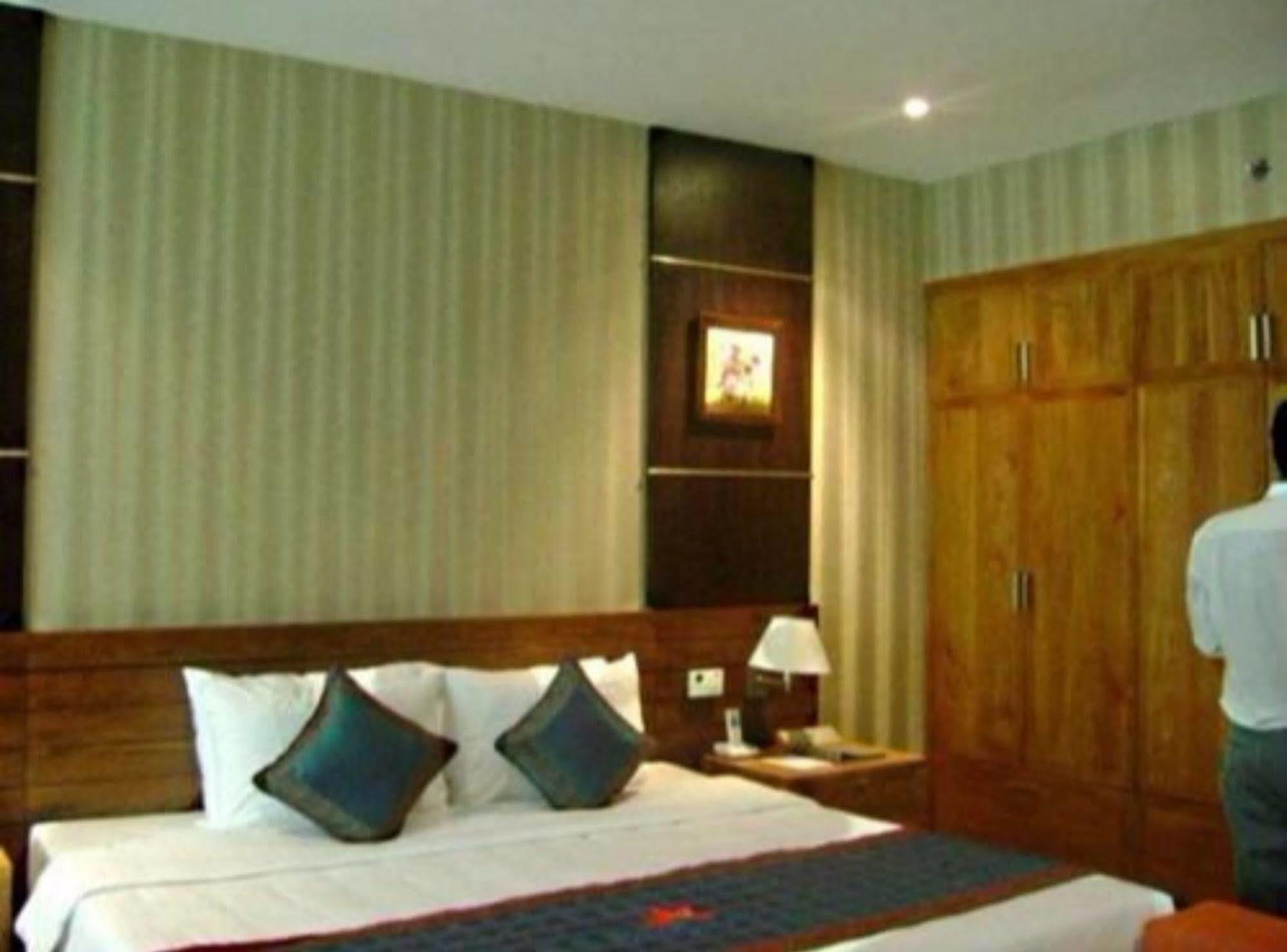Petro Hotel Vung Tau Buitenkant foto